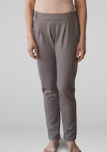 Lataa kuva, Naisten merinohousut / chinot