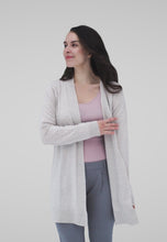 Lataa kuva, Pitkä neuletakki