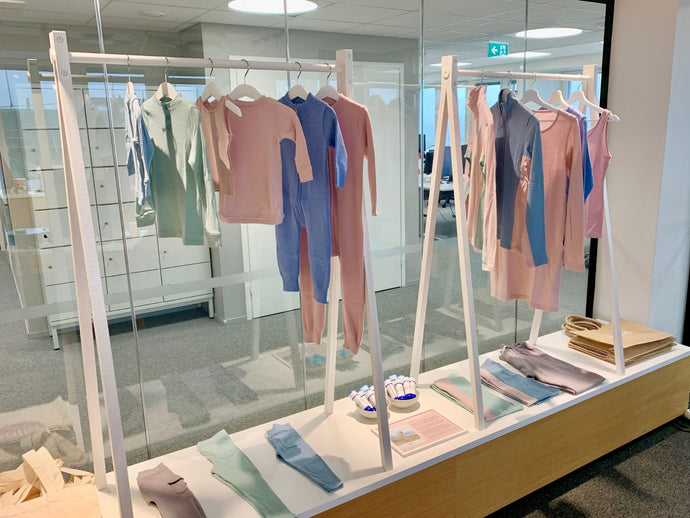 Tutustu Kalla Activen merinotuotteisiin Viestintätoimisto Manifeston showroomissa!